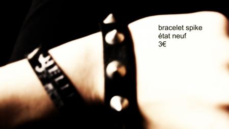 bracelet spike